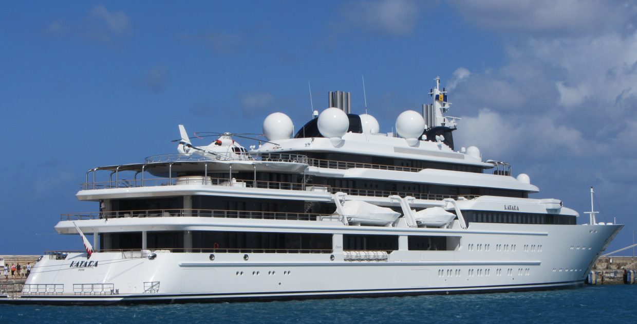 motor yacht katara Femto